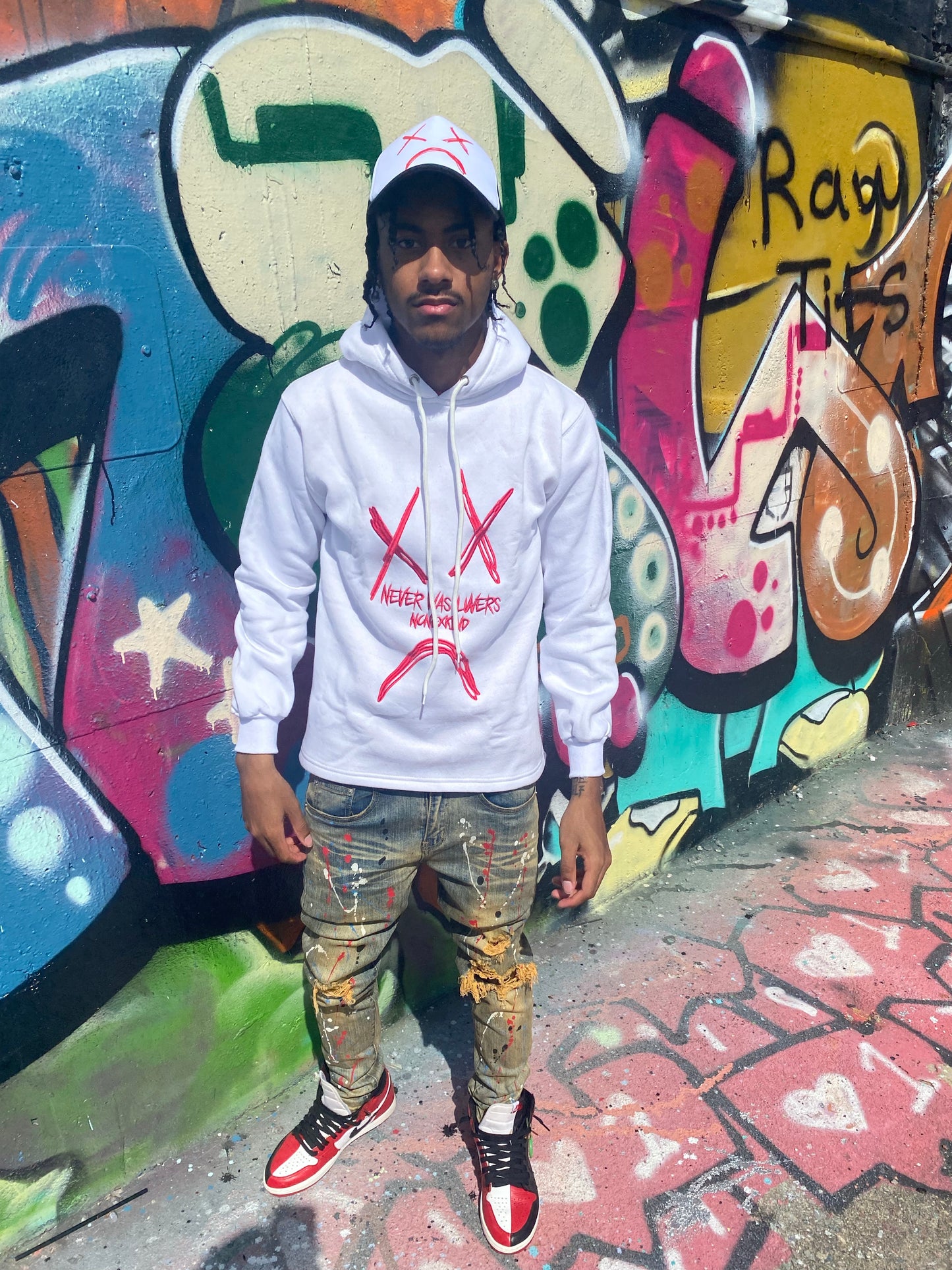 :(NEVER WAS LUVERS): PULLOVER